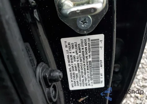 2014 Honda Civic Lx z USA, uszkodzony, nr VIN 19XFB2F5XEE063009